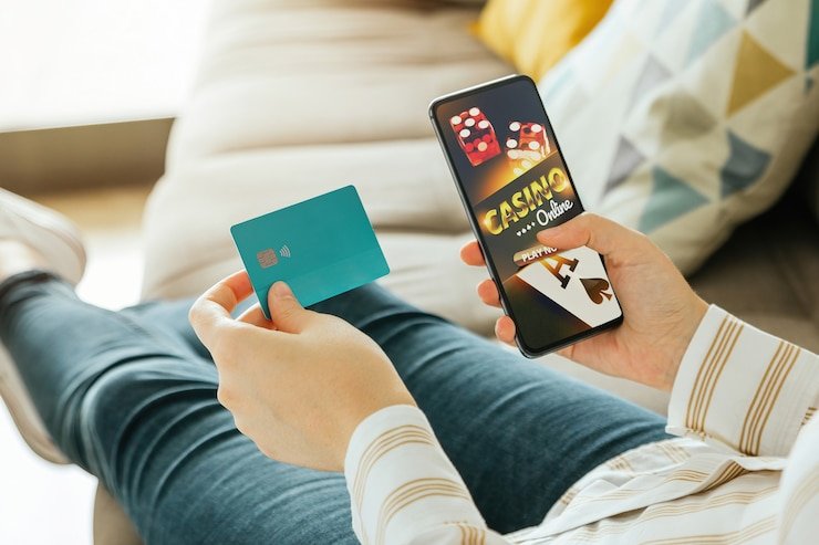 Antarmuka permainan Qiu Qiu notif4d di layar Android dengan meja permainan dan pemain